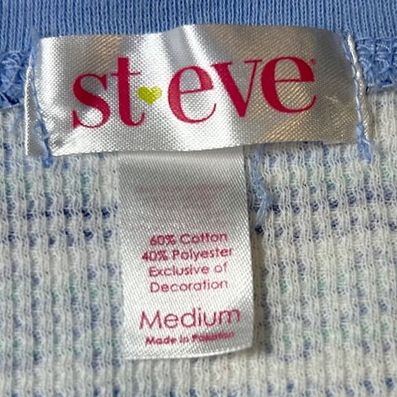 St. Eve pajama top - blue/white w snowflake pattern - Picture 4 of 7